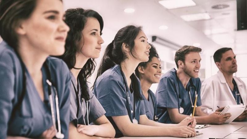 becas para médicos en el extranjero