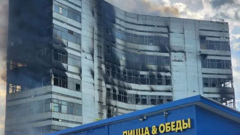 Incendio en edificio Rusia.