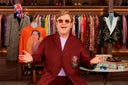 elton-john-saca-a-subasta-su-armario