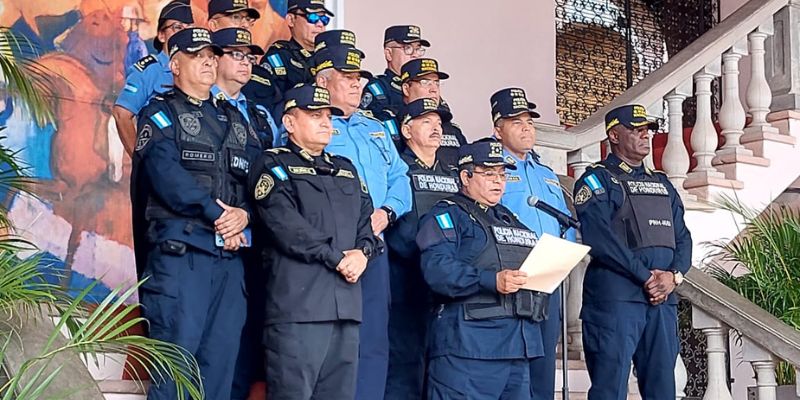 Policía Nacional anuncia desalojos en las instalaciones del Centro Cívico