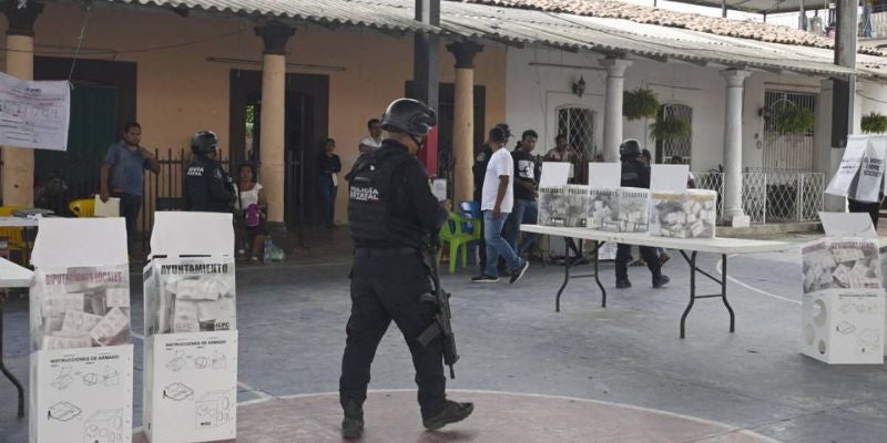 Asesinan a candidato a alcalde tras cierre de urnas en sur de México