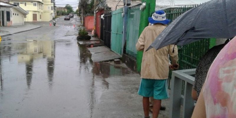 Por lluvias en la capital, Copeco evacua al menos 10 familias afectadas