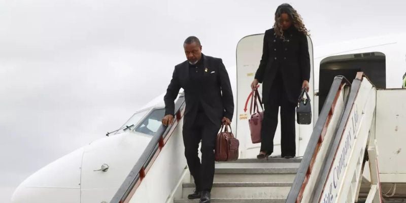 Desaparece avión militar en que viajaban vicepresidente de Malaui