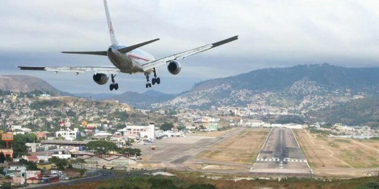 Buscan reactivar vuelos internacionales en el aeropuerto Toncontín