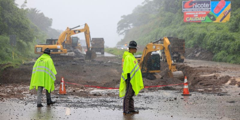 Intensas lluvias dejan 13 muertos en Centroamérica