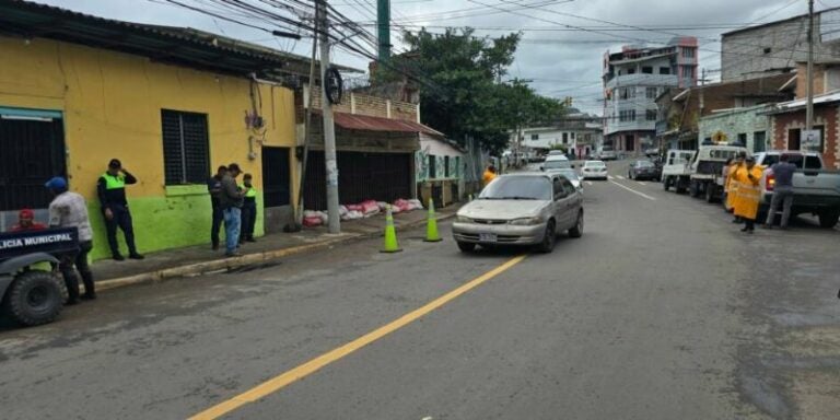 Habilitan calle “Las Piñatas” de colonia Alameda en TGU que permanecía cerrada