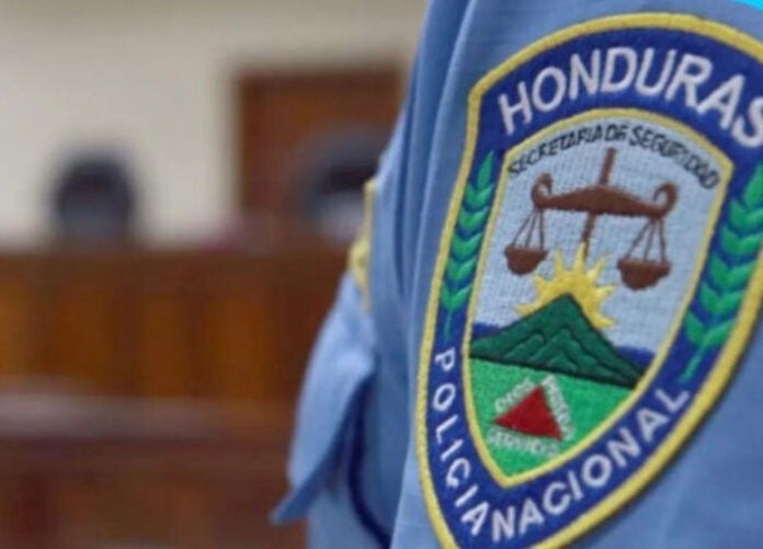 Auto de formal procesamiento policía extrajera $ 20 mil