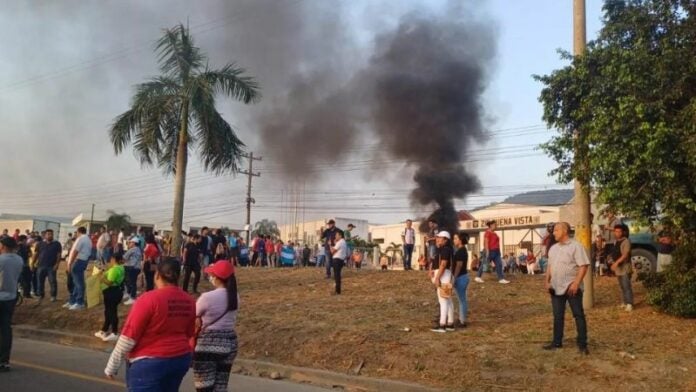 Protestan empleados maquila Delta