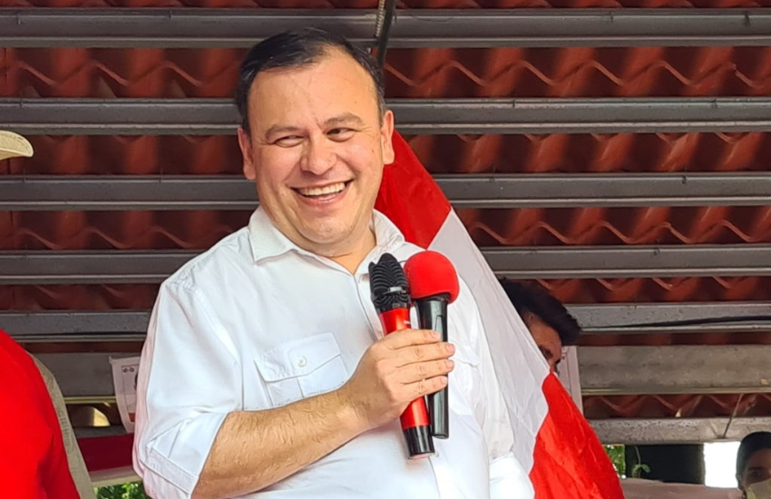 Darío Banegas declina su candidatura presidencial por el PL