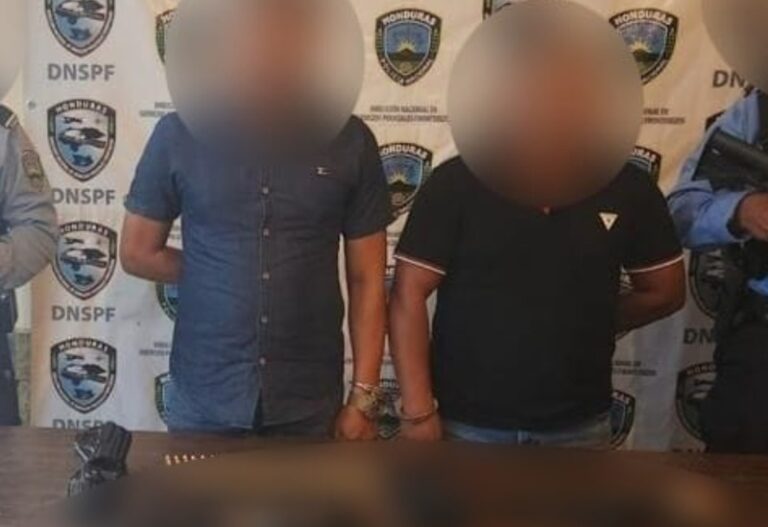 Arrestan a dos guatemaltecos por armas de fuego en Ocotepeque