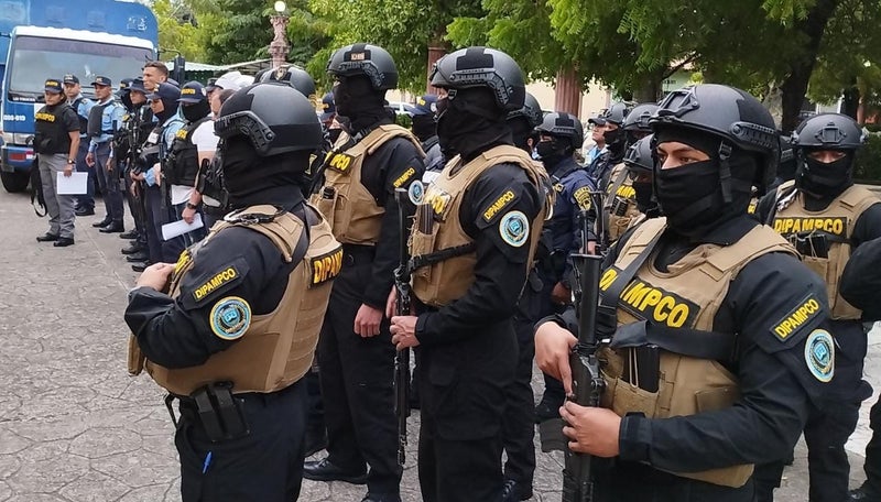 15 de julio uniforme de DIPAMPCO