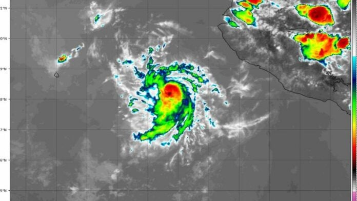 Se forma Aletta, la primera tormenta tropical del Pacífico