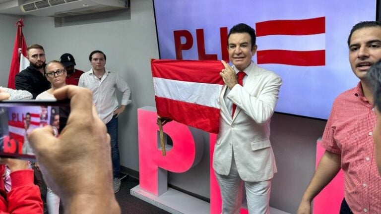 Nasralla asegura que ganará la presidencia con el Partido Liberal