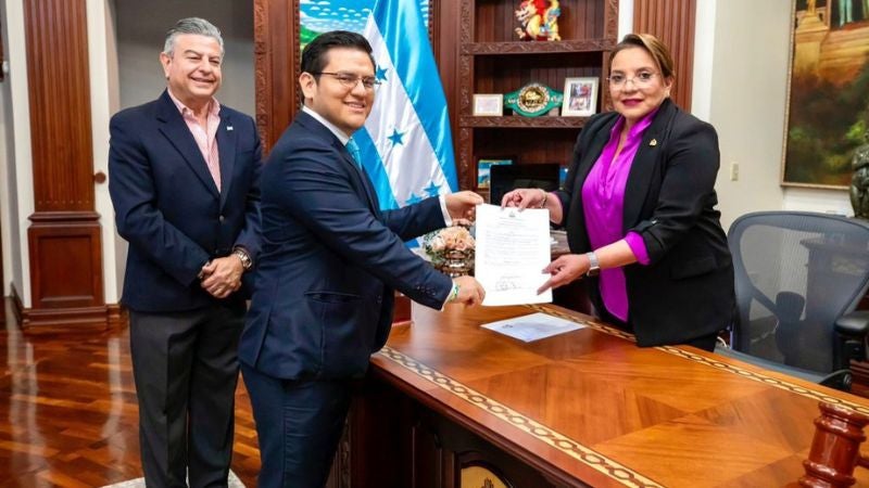 Juramentan a Wilmer Javier Fernández como ministro de Trabajo