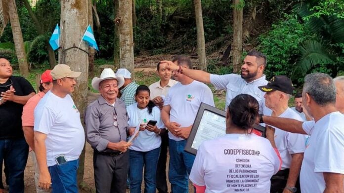 Declaran zona protegida la microcuenca “Monte Placentero” en Roatán