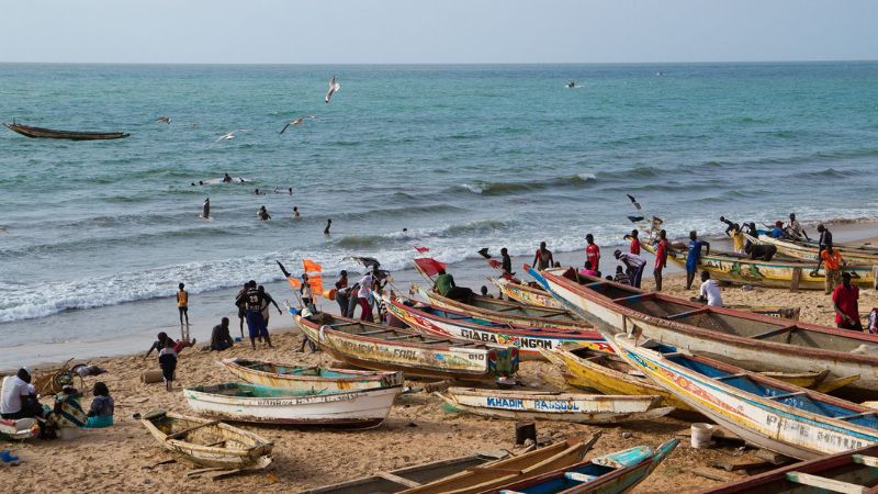 Al menos 15 muertos y decenas de desaparecidos en naufragio de migrantes frente a Mauritania