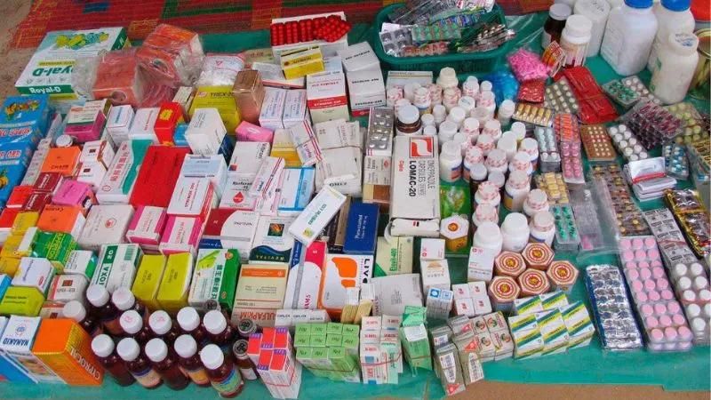 Prohibirán venta de algunos medicamentos en pulperías y mercaditos
