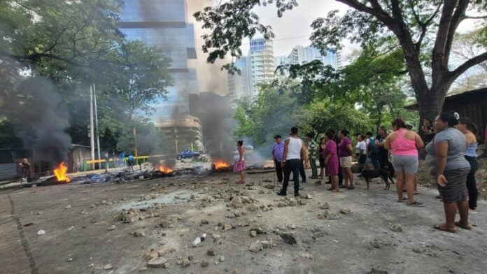 Suspenden protesta en los bordos Santa Ana-Pedregal en SPS