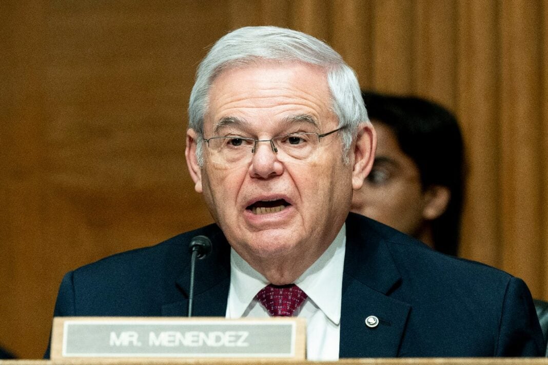 Declaran culpable al senador estadounidense Bob Menéndez por corrupción