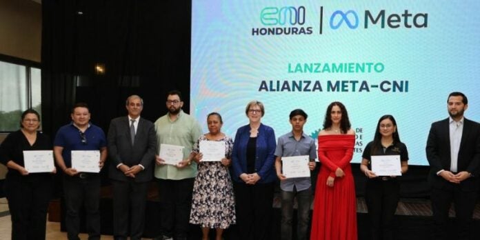 Certifican a 100 emprendedores de SPS bajo la alianza del Meta y el CNI