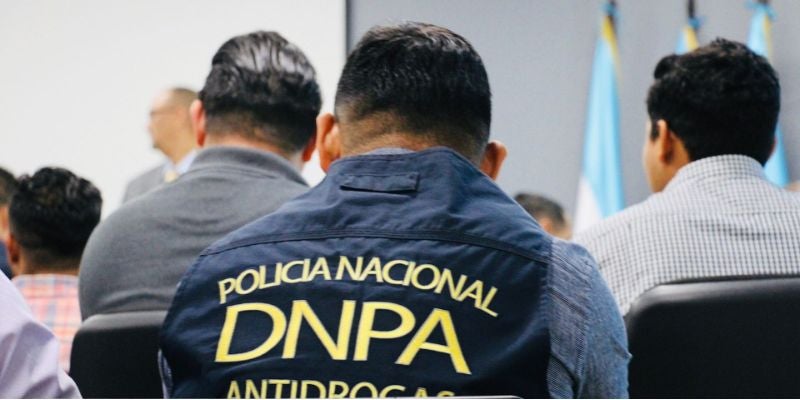Policía Nacional recibe capacitación de la DEA sobre fentanilo
