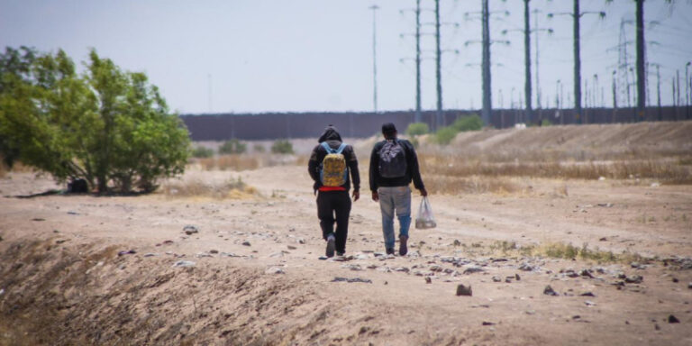 Operativos en la frontera México-EEUU obliga a migrantes a cruzar el desierto