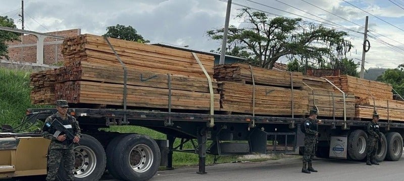 Decomisan cargamento de madera Talanga