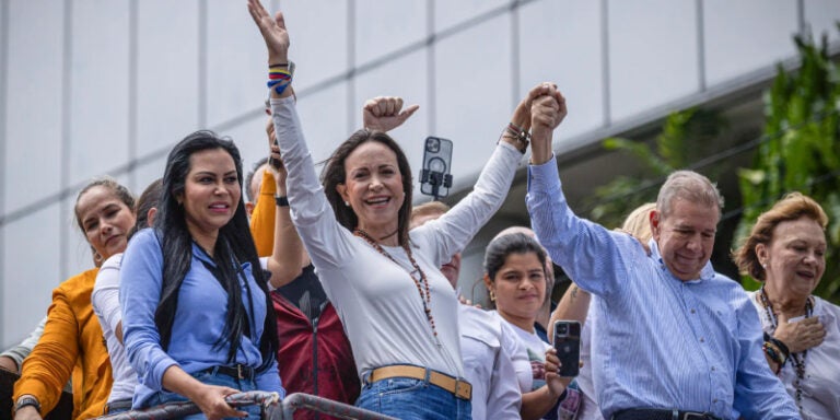 Costa Rica ofrece asilo político a María Corina Machado y  Edmundo González