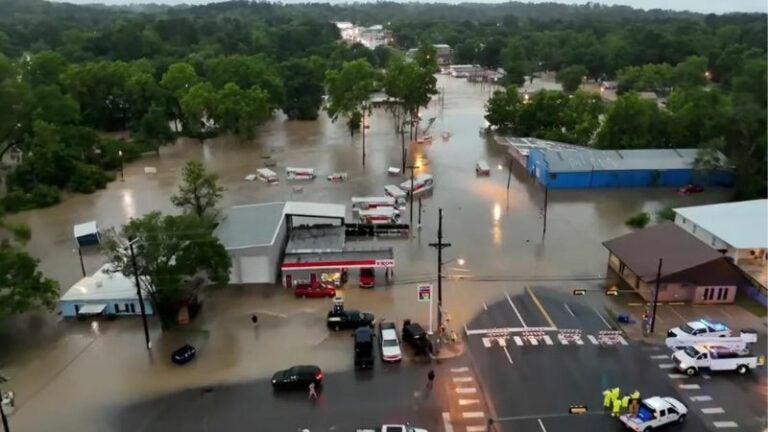 hogares de hondureños Houston Beryl