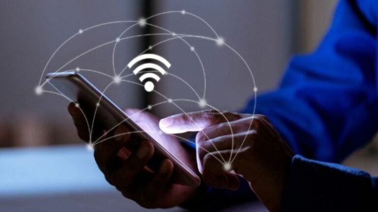 Debe apagar el WI-Fi al salir de su casa