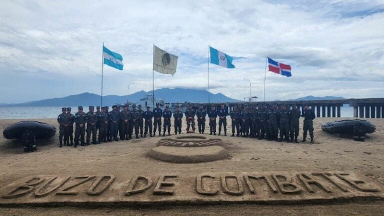 Fuerza Naval de Honduras inaugura curso de buceo internacional