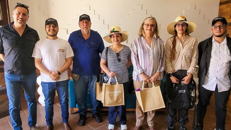 Delegación de Colombia visita Honduras