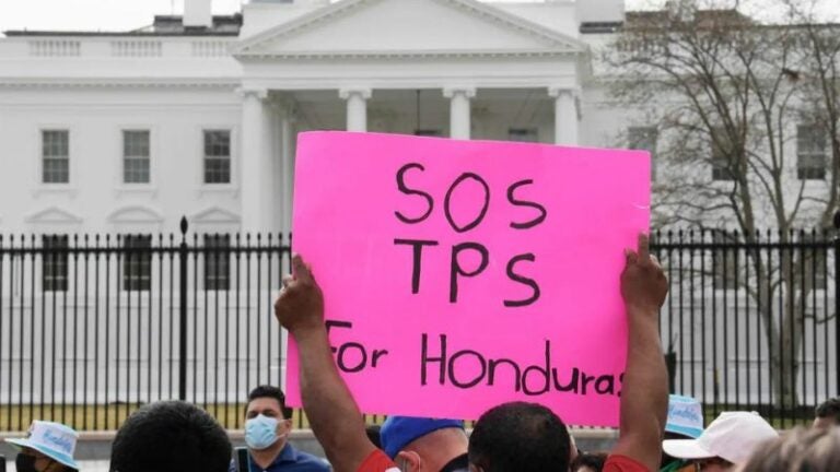 Cancillería revela que buscan extender el TPS a hondureños