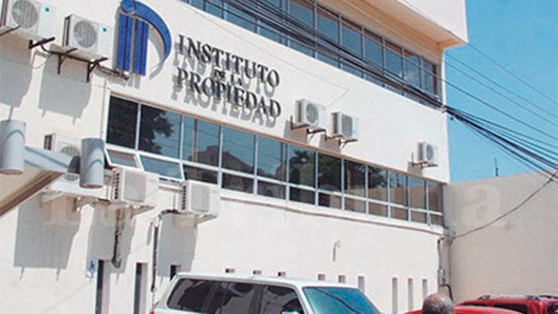 Empleados del IP denuncian corrupción 