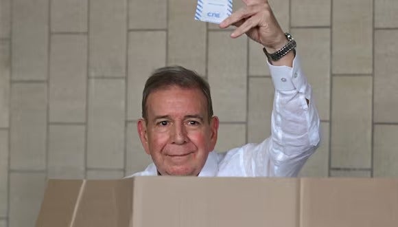 Edmundo González Urrutia votó
