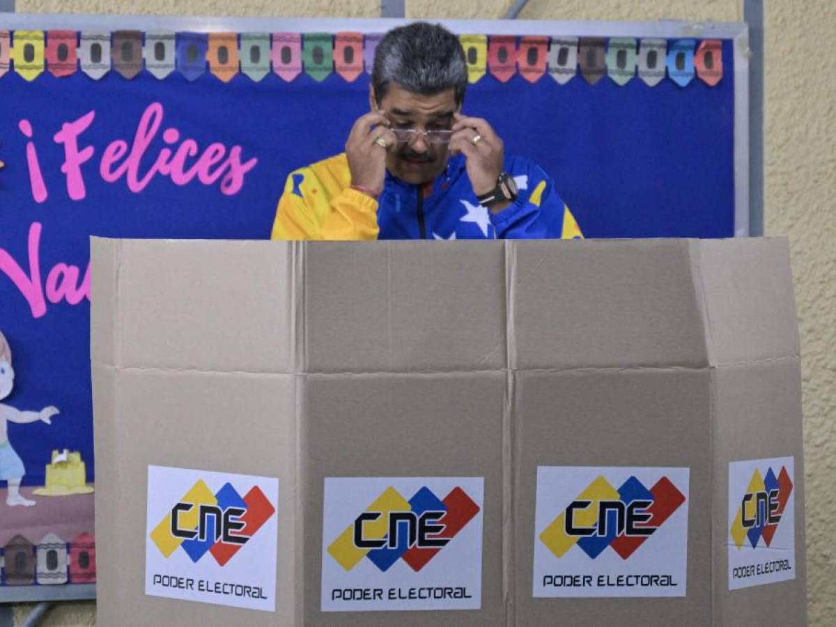 Maduro al votar este domingo. 