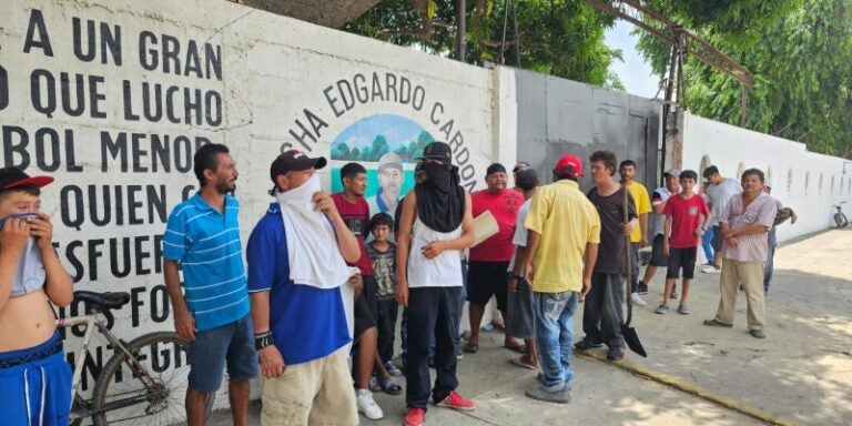 «No nos dejan trabajar»: Carreteros protestan por decomiso de caballos en SPS