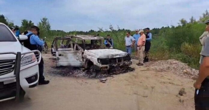 auto calcinado cadáver en Yoro