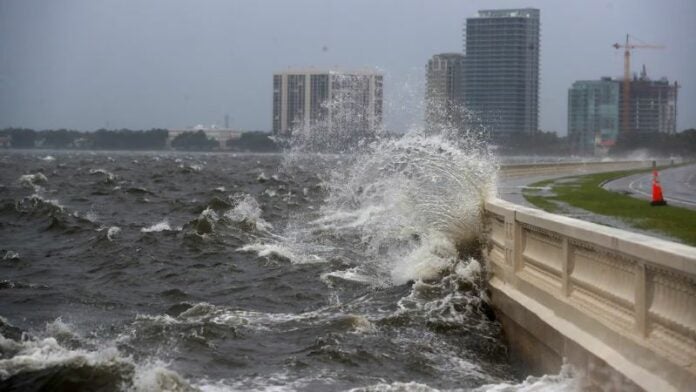 Huracán Debby