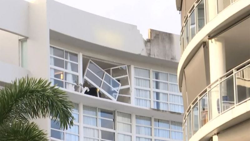 Un helicóptero se estrella en el techo de un hotel Hilton en Australia
