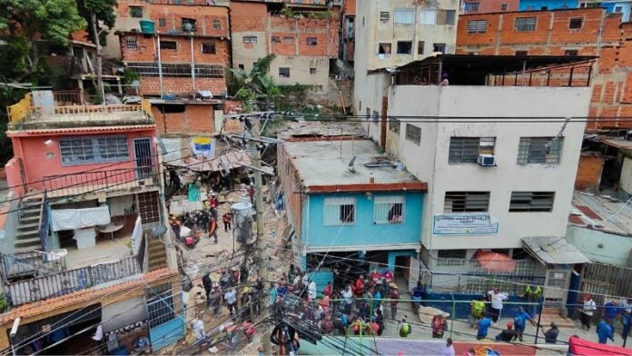 Ocho fallecidos tras explosión por fuga de gas en Venezuela