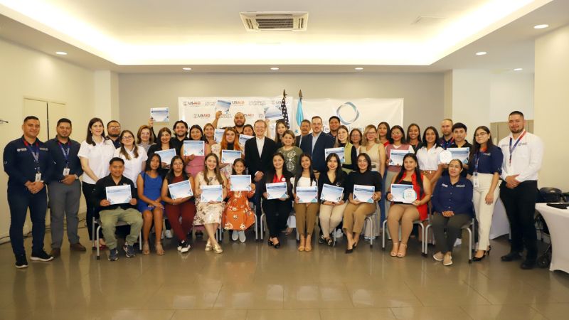 Fundación Terra y USAID promueven el Emprendimiento Juvenil con la entrega del Premio 