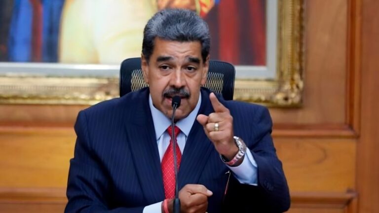 Venezuela abre investigación penal contra opositores González Urrutia y Machado