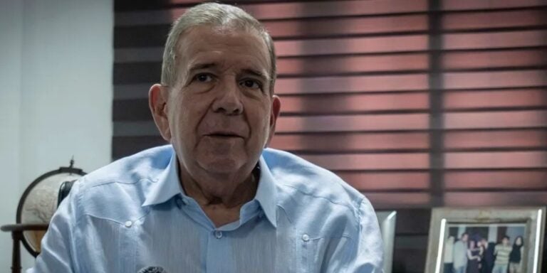 Edmundo González pide a Nicolás Maduro frenar violencia en Venezuela