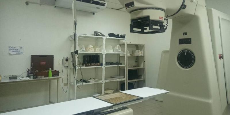 Hospital San Felipe tiene más de un año sin atender radioterapias