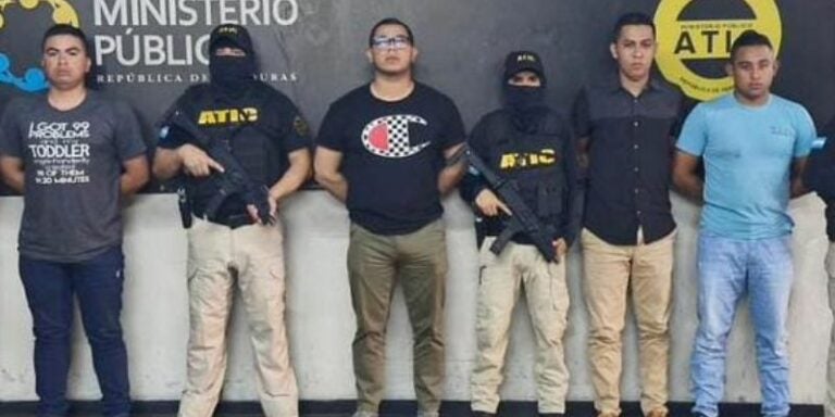 A prisión cuatro policías acusados de extorsionar con L10 mil a un detenido