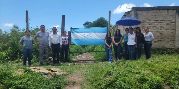 Por onceavo día se mantiene tomada escuela en Erandique, Lempira