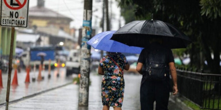 Lluvias siguen afectando las regiones sur, centro y suroccidente este martes