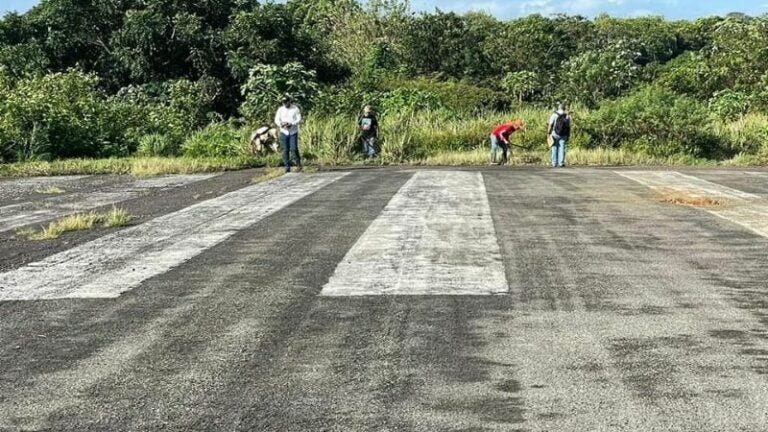 En dos semanas comenzarán los trabajos en la pista área de Útila