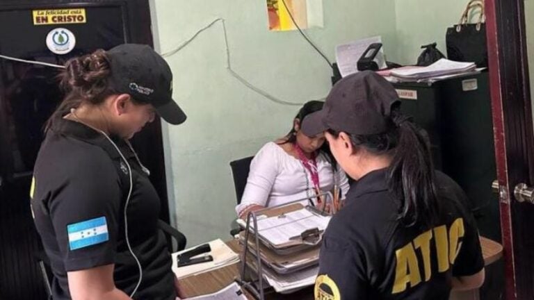 Investiga inscripciones irregulares de extranjeros en Choluteca